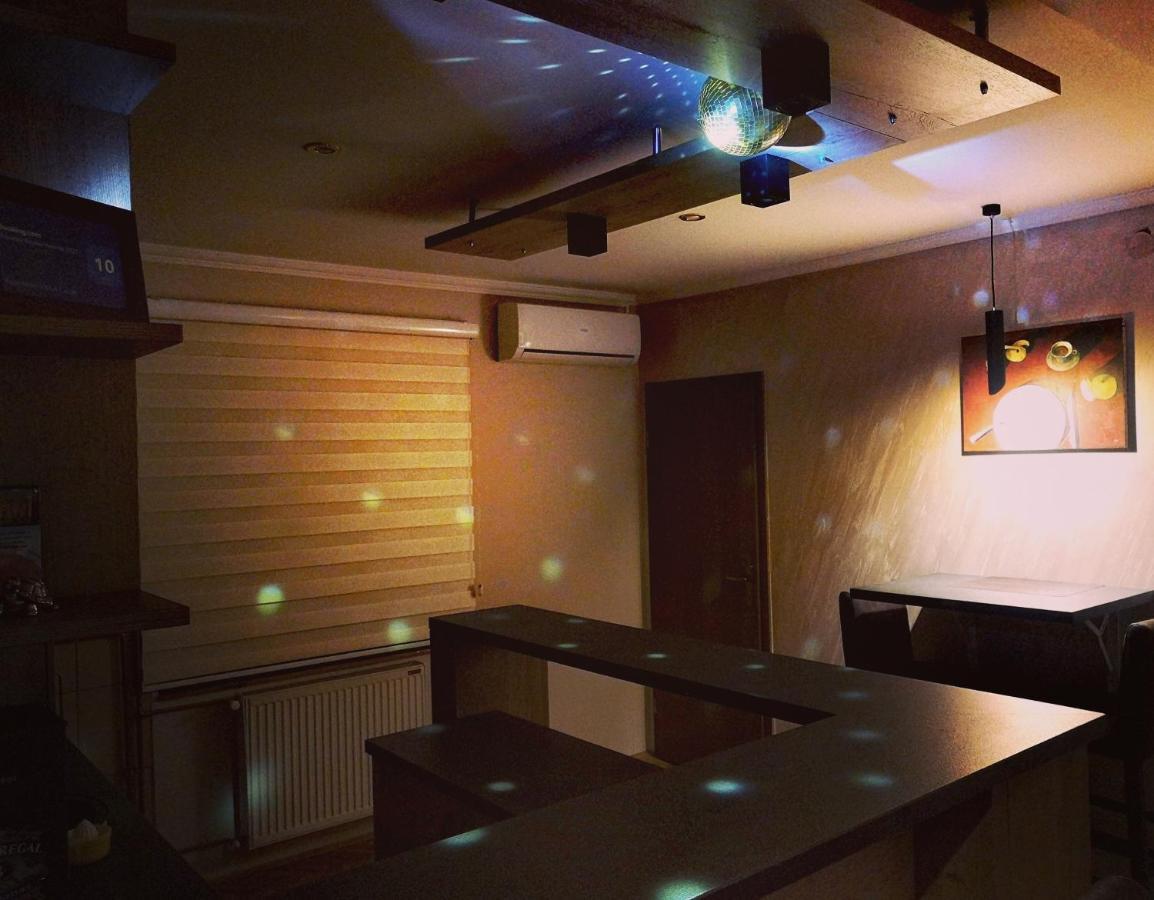 Apartman Villa Čačak Exteriör bild