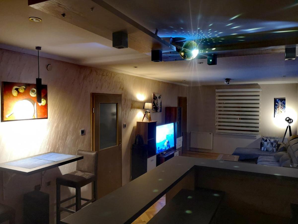 Apartman Villa Čačak Exteriör bild